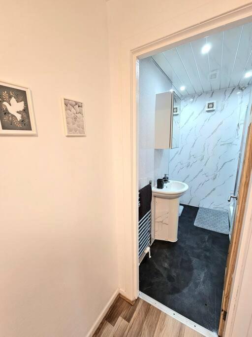 Spacious Haven With Free Parking Glasgow Dış mekan fotoğraf