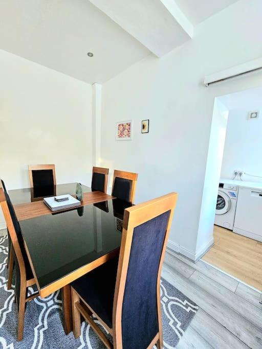 Spacious Haven With Free Parking Glasgow Dış mekan fotoğraf